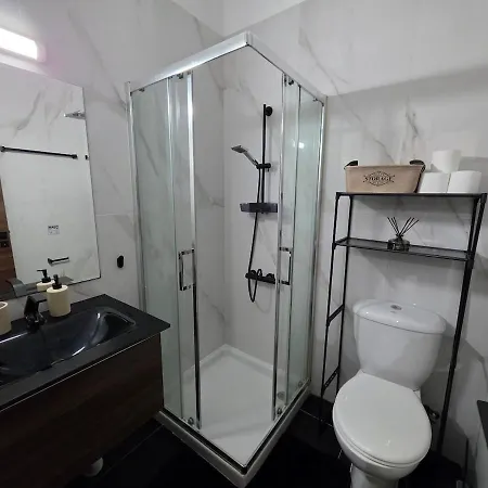 5mins From The Beach,10mins From Lc Airport Aurelia Апартаменти Ларнака