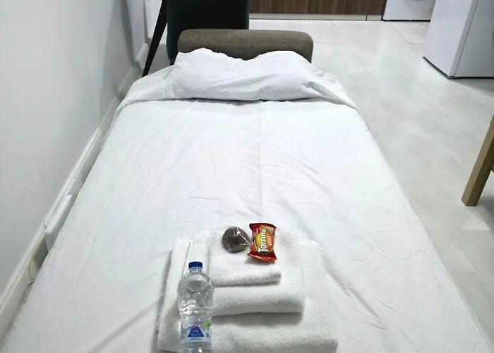 Апартаменти 5mins From The Beach,10mins From Lc Airport Aurelia *