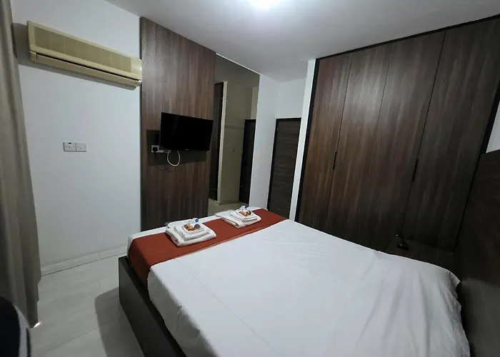 5mins From The Beach,10mins From Lc Airport Aurelia Апартаменты *